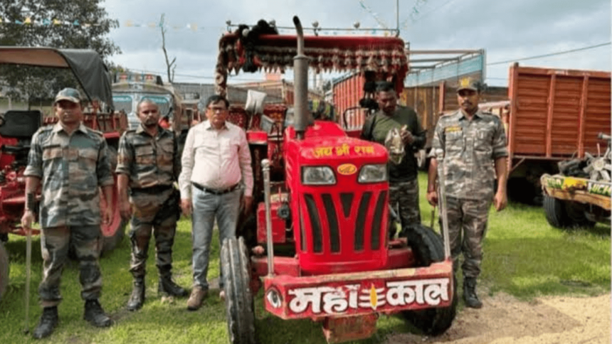 बालू से लदे अवैध ट्रैक्टर को पकड़ने गए CO पर हुवा जानलेवा हमला |